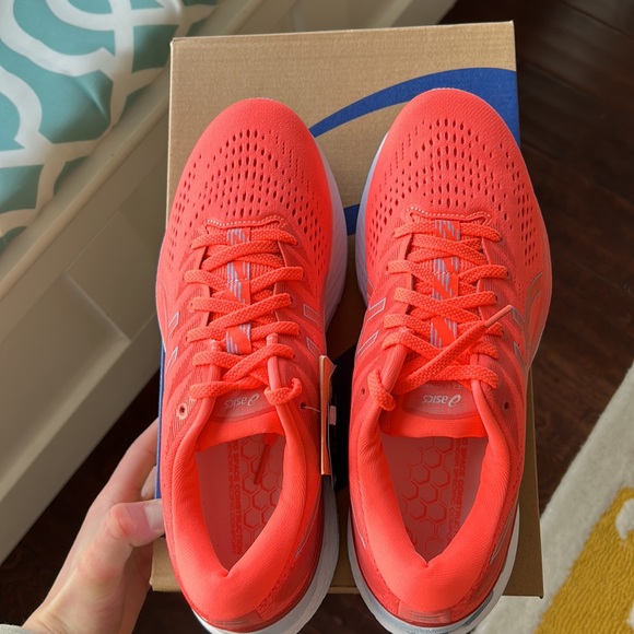 ASICS Gel-kaylano 28 woman’s running shoe - Picture 3 of 4